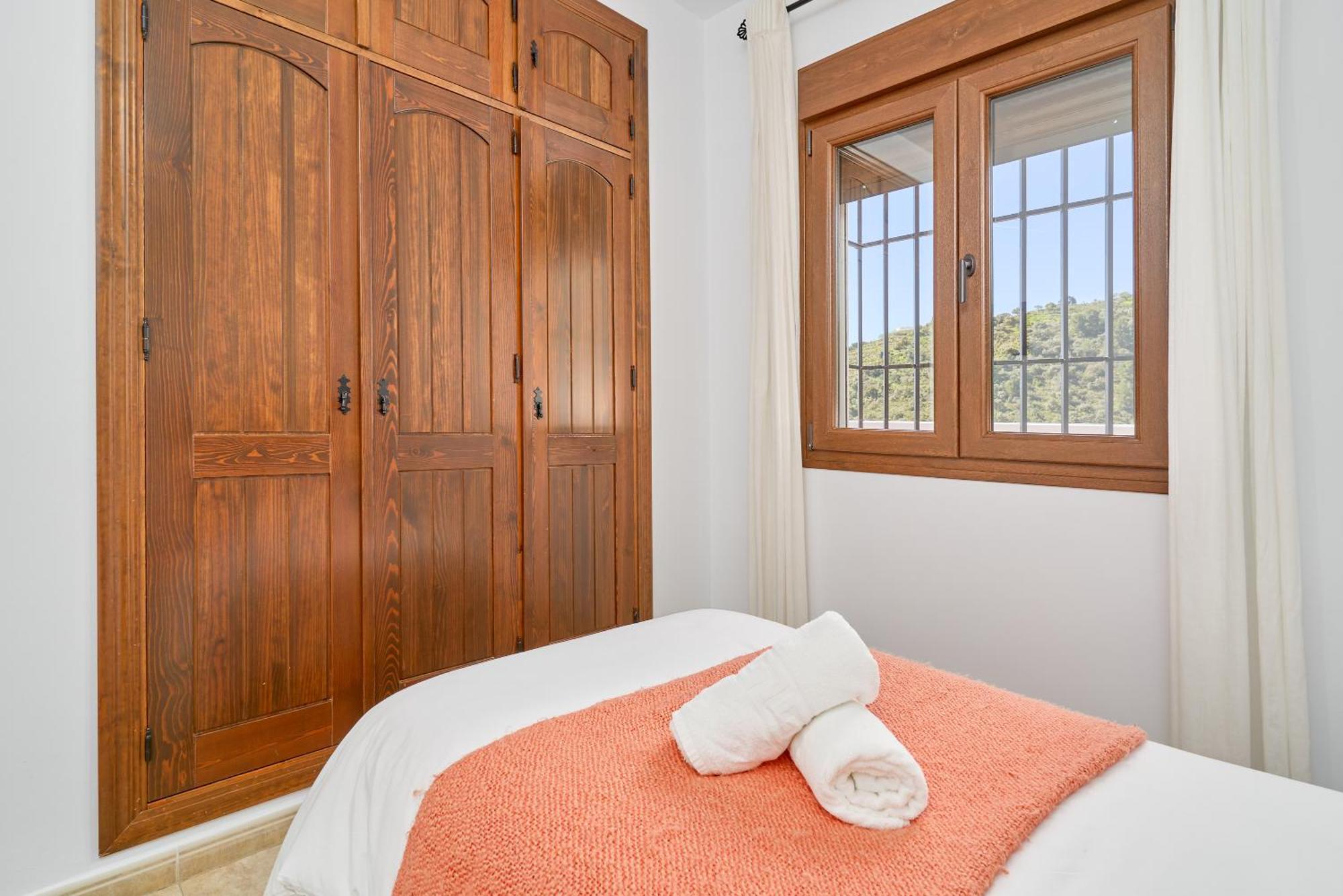 Villa Alejandro En Sayalonga Esterno foto